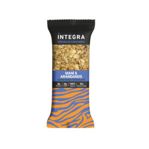 Base chocolate con maní y arándanos Integra 41 g.